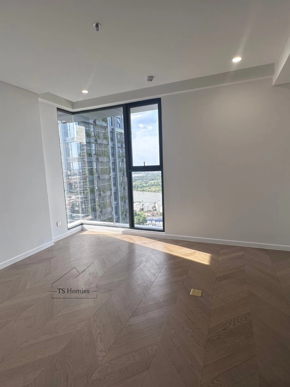 Bán lỗ 800tr căn hộ 3pn Lumiere Riverside Thảo Điền Q.2